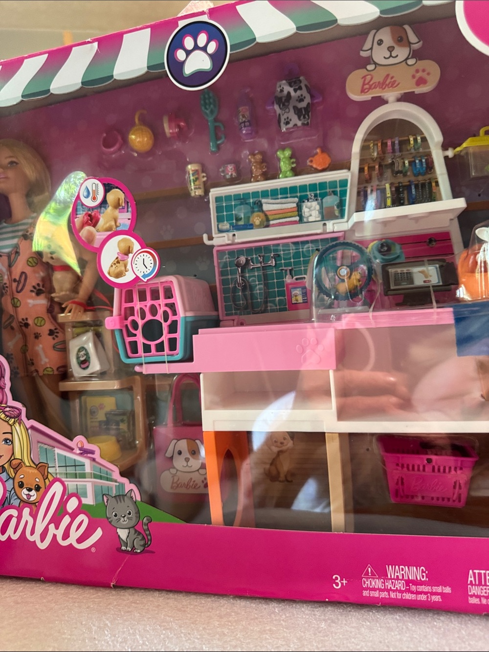 New Barbie Pink and Turquoise Pet Grooming Playset with Doll - Picture 8 of 9